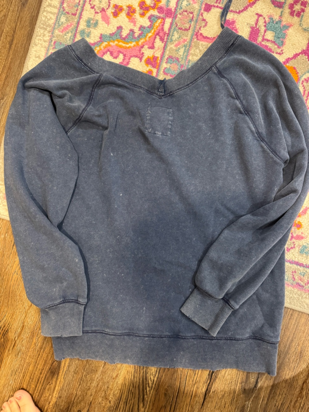 Aerie V Neck Sweatshirt in Washed Navy - Picture 2 of 3